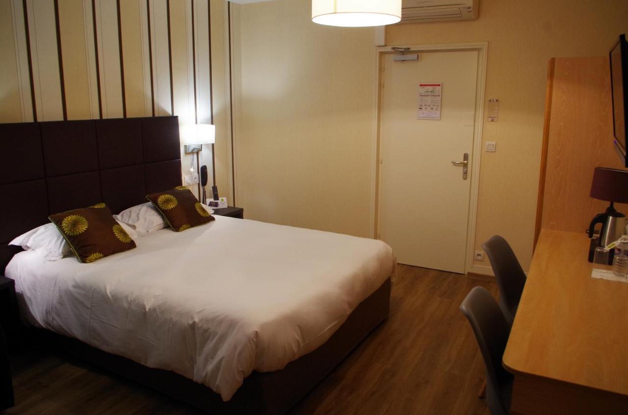 Logis Hotel Les Platanes Reyssouze Екстериор снимка