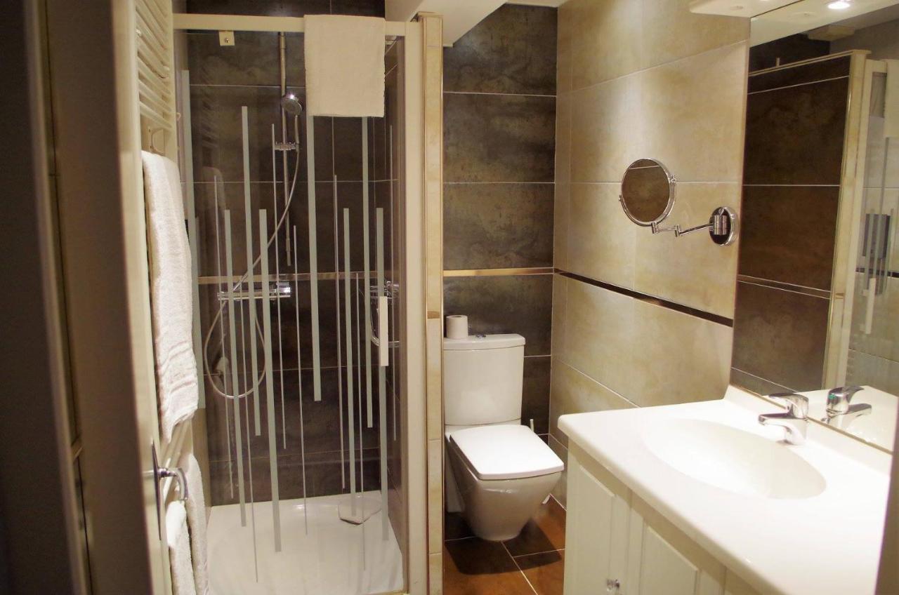 Logis Hotel Les Platanes Reyssouze Екстериор снимка